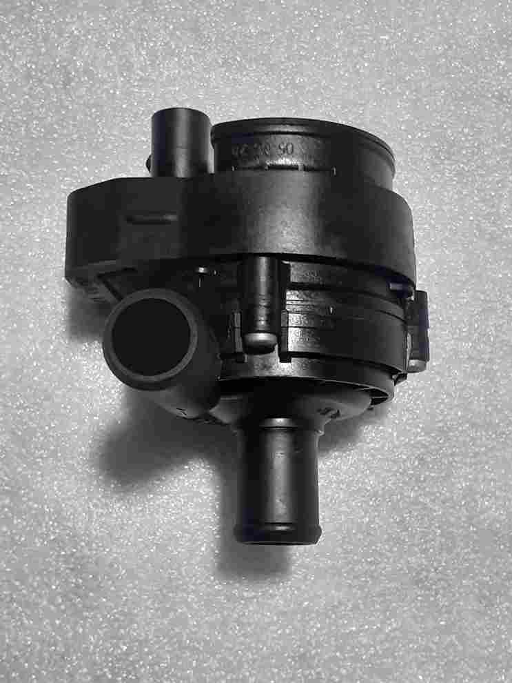 Sirkuliyasiya matoru (su qovan) W211